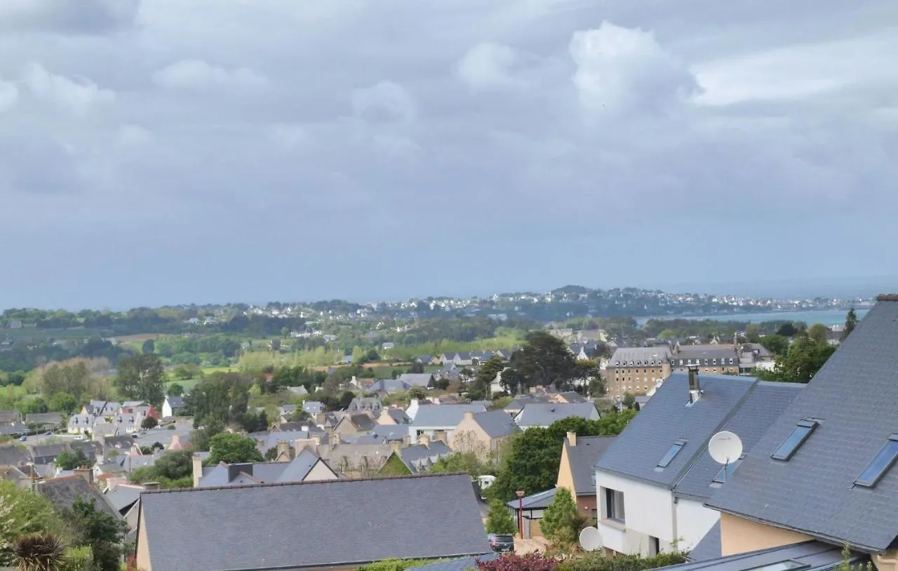 2 Bedroom Nice Home In Plestin Les Greves Francie