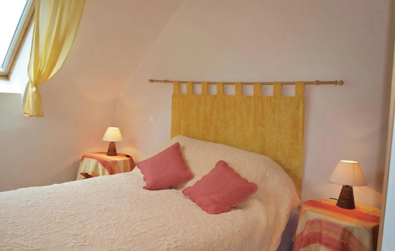 2 Bedroom Nice Home In Plestin Les Greves