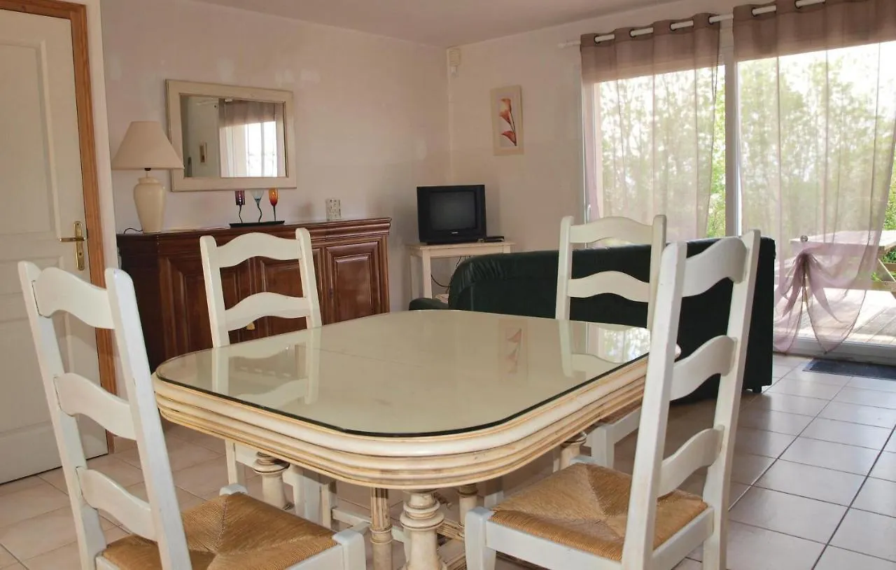 2 Bedroom Nice Home In Plestin Les Greves 0*, Plestin-les-Grèves